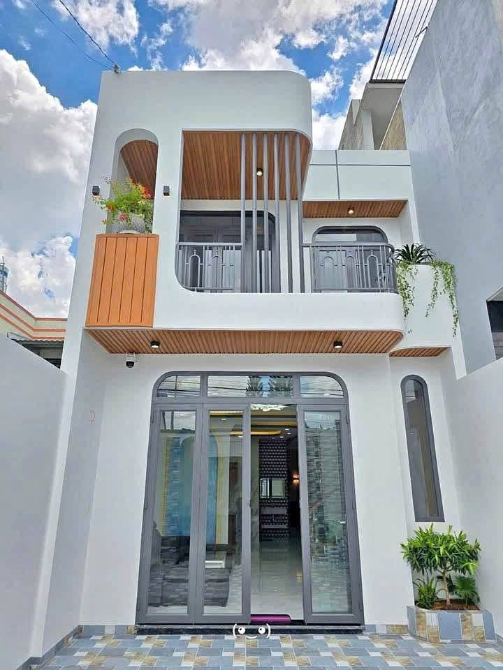CHÍNH CHỦ BÁN NHÀ MỚI 1 TRỆT 1 LẦU – GIÁ CHỈ 2 TỶ 4 – GẦN KCN CẦU TRÀM