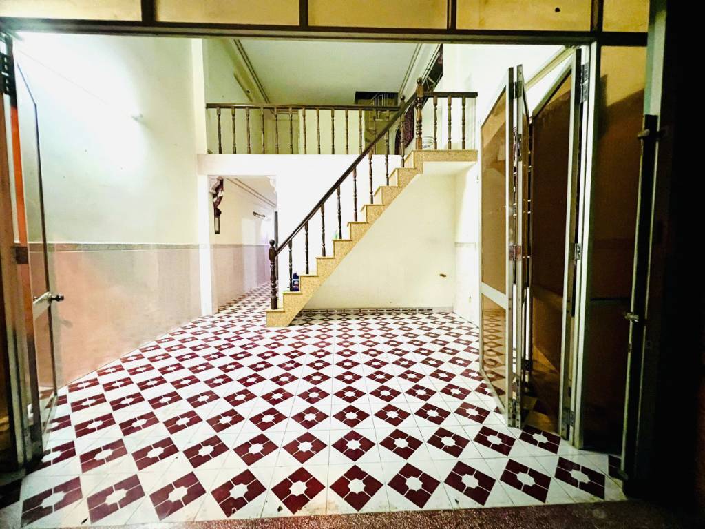 Nhà mê lửng đúc 2 Tầng gần Biển - TĐC Hòn Rớ1 - P. Nam Nha Trang