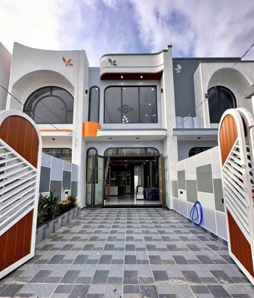 TIN NÓNG – NHÀ ĐẸP 99.3M² – GIÁ 2 TỶ 360 – NGAY KHU CÔNG NGHIỆP CẦU TRÀM
