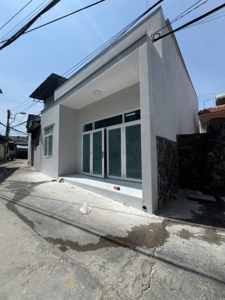 Nhà New Hoà Trung - 1,5 tầng, ngang 7m - Cách biển 1,2km