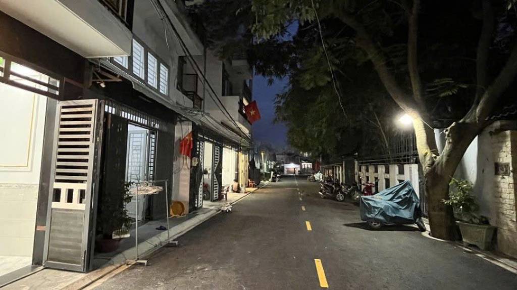 Bán nhà trệt 2 lầu hẻm 8m Trần Thị Năm, Quận 12 – DT 4x19m, Giá 6,55 tỷ