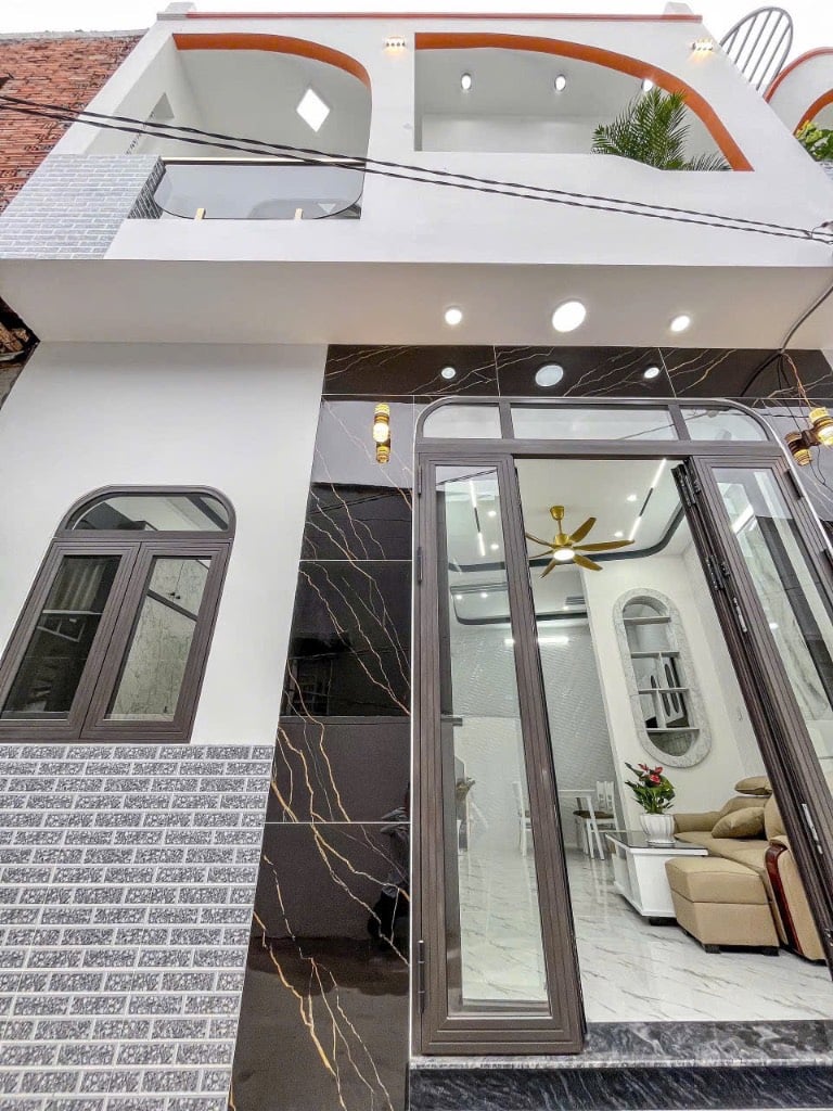 Nhà Phố Mới 1 Trệt 1 Lầu Gần Chợ An Bình, Cần Thơ – 3 Phòng Ngủ, Giá Tốt 2.55 Tỷ