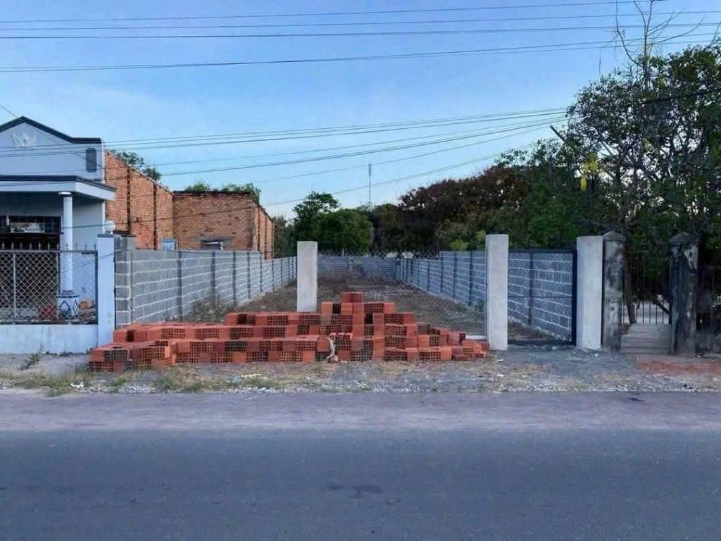 Chính chủ gửi bán gấp 300m2 full thổ cư ngay Bàu Bàng, Bình Dương