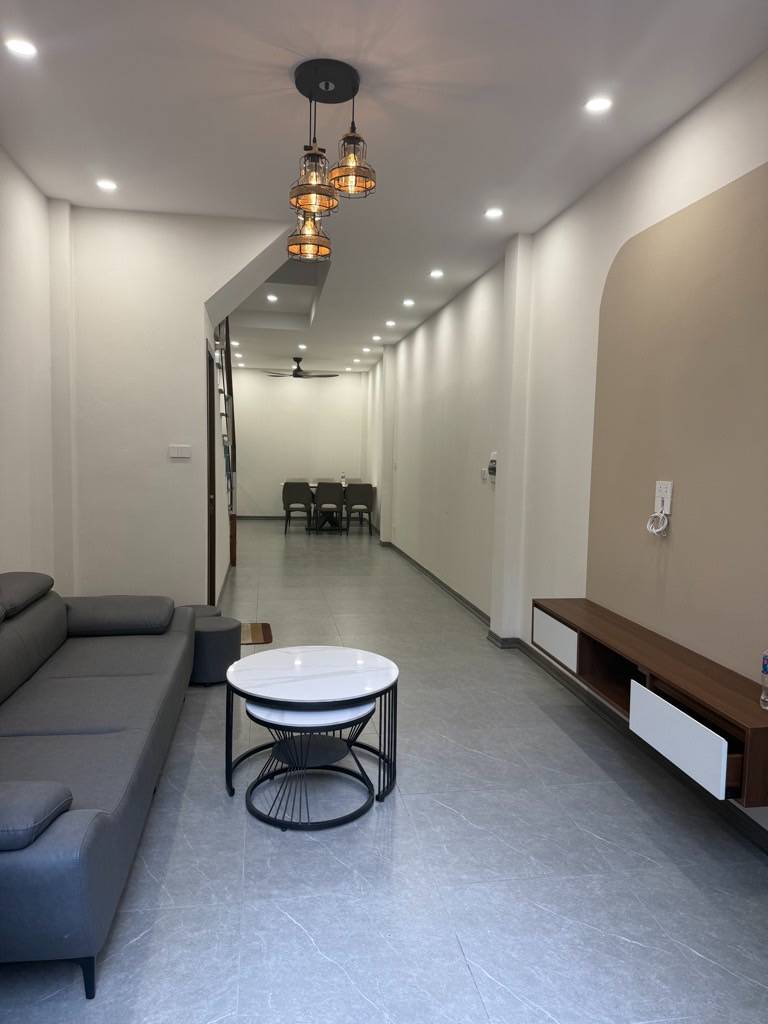Bán nhà mới 45m²*5T full nội thất, P. Ngọc Thụy Long Biên, trung tâm, giá hơn 8 tỷ TL