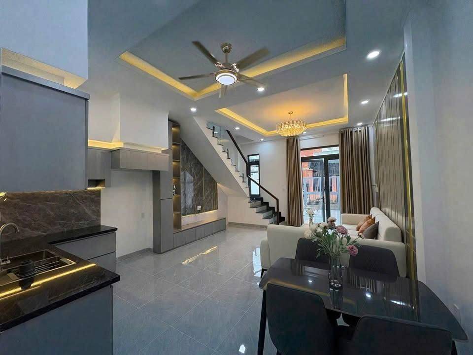 Nhà phố đẹp 103m² gần Công an xã Long Trạch giá 2.5 tỷ – vị trí đắc địa