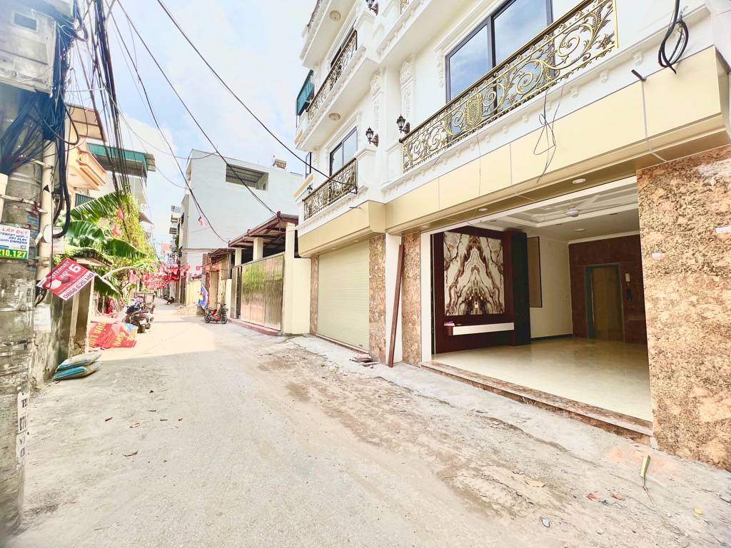 Bán nhà Khuyến Lương Hoàng Mai – Nhà 6 tầng thang máy, lô góc, ô tô vào nhà, kinh doanh tốt