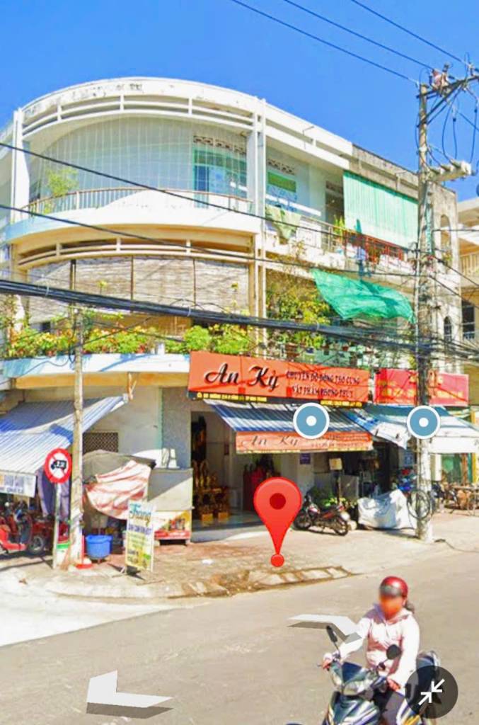 Bán shophouse 1.5 tầng MT đường 2/4, đối diện chợ Vĩnh Hải, vỉa hè rộng