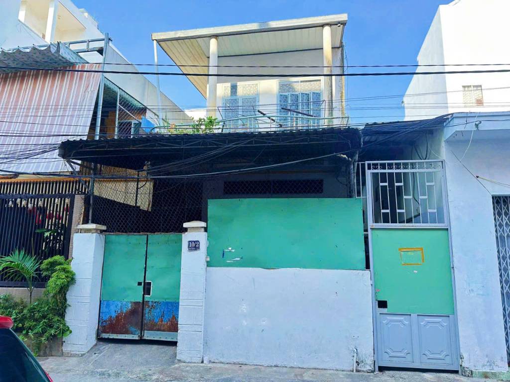 Bán nhà MT Châu Văn Liêm, ngang 5.3m, sát đường Quảng Hàm