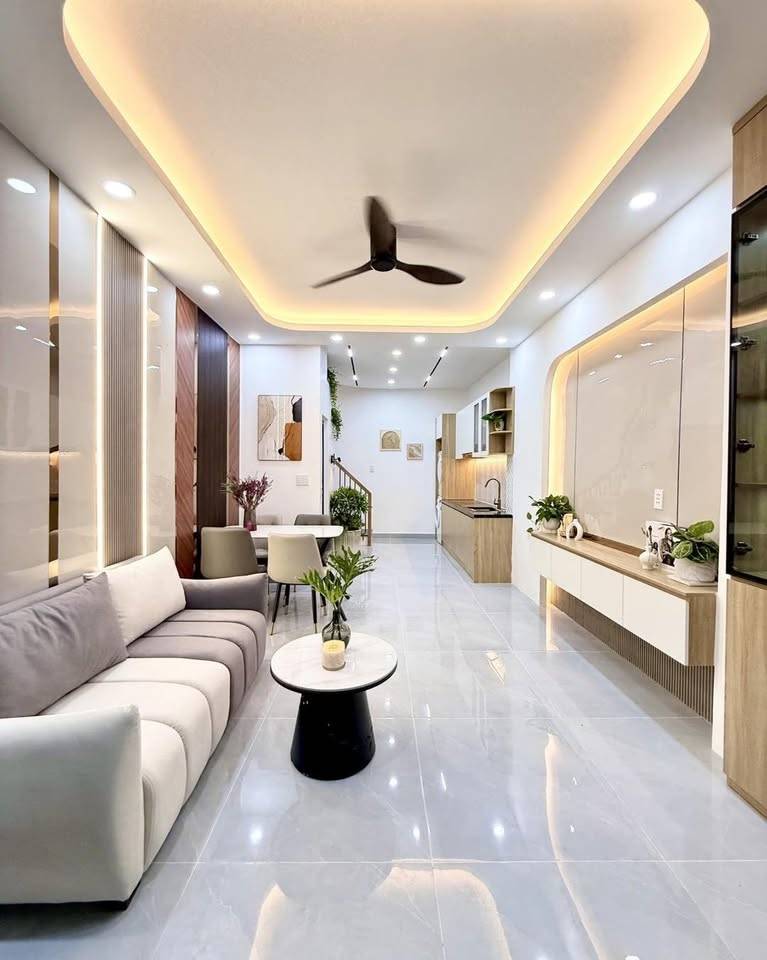 MÁI ẤM LÝ TƯỞNG! NHÀ PHỐ MỚI XÂY TẠI RẠCH KIẾN CHỈ 2.5 TỶ