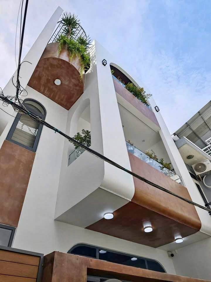 CƠ HỘI HIẾM CÓ! NHÀ PHỐ CAO CẤP TẠI LONG TRẠCH, LONG AN, CHỈ 2.6 TỶ