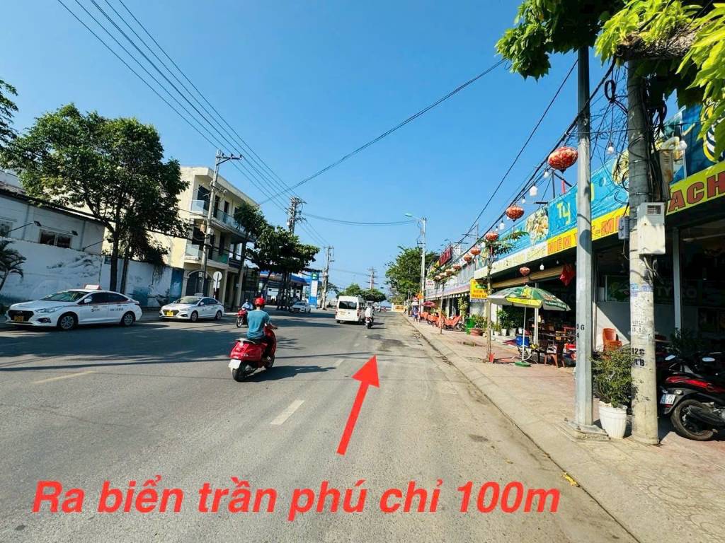 Nhà mặt tiền Tô Hiệu, dóc 2 mặt thoáng, cách biển Trần Phú 120m