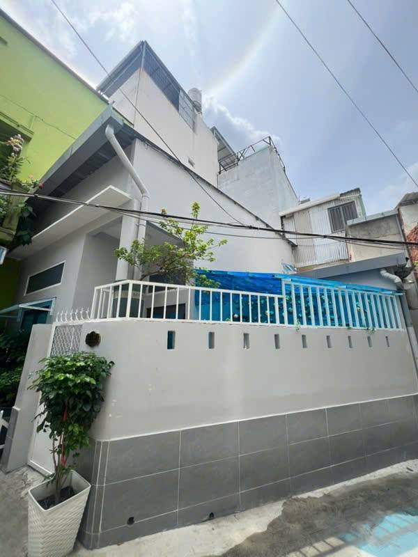 Cho Thuê Nhà Bình Thạnh Ngay Chợ Bà Chiểu- Huỳnh Đình Hai 11tr/tháng