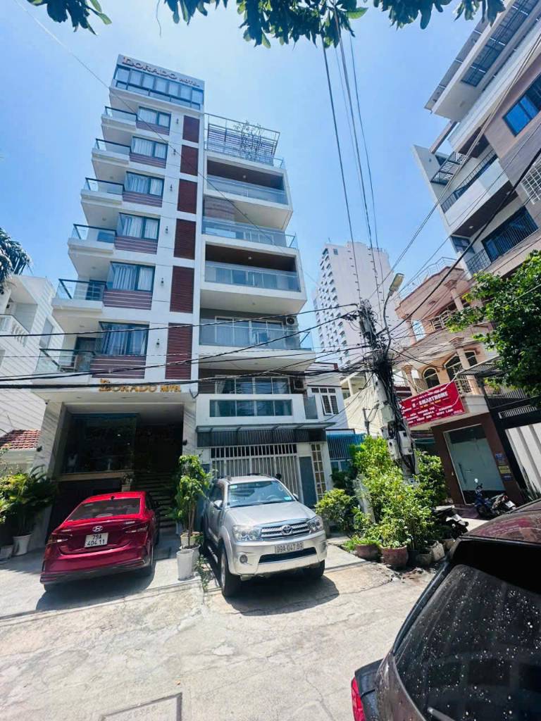Toà nhà 6,5 tầng Nguyễn Thiện Thuật, ô tô vi vu, cách biển Trần Phú 400m