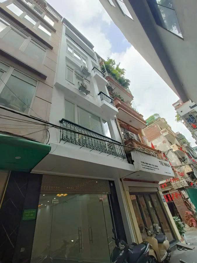 Bán nhà ngõ 83 Nguyễn Khang, Yên Hoà 45m2x6 tầng Gara ô tô, giá chỉ 17.9 tỷ