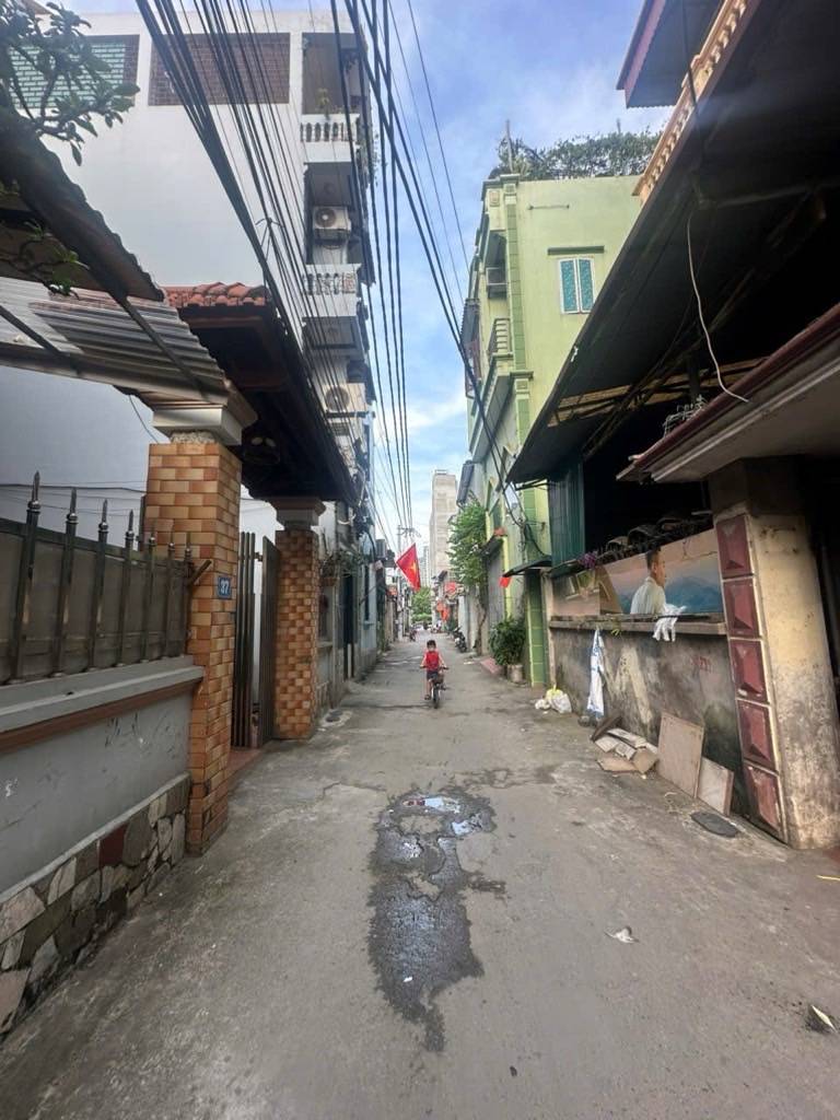 Bán nhà Yên Duyên 6 tầng dân xây lô góc ô tô tránh kinh doanh Hoàng Mai
