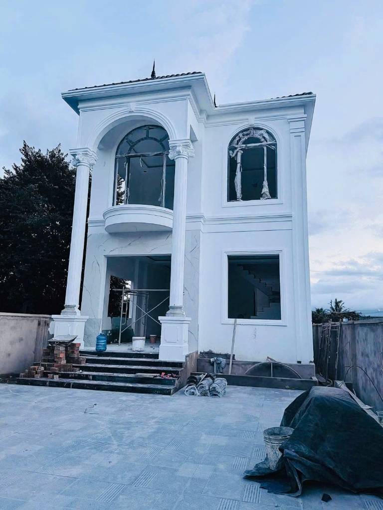 Bán nhà 2 tầng Diên Điền, Diên Khánh, nhà đẹp rộng rãi kiên cố, đang hoàn thiện, cách Nha Trang 15 phút