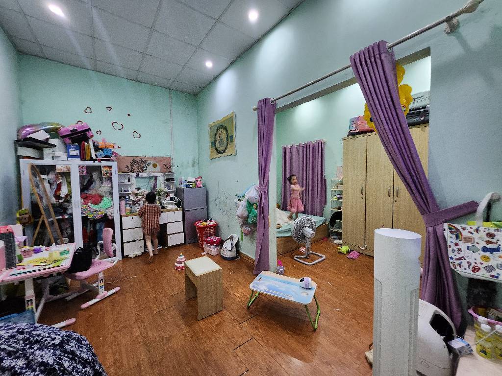 Bán  75 m² mặt ngõ Trại Cá, Quận Hoàng Mai tặng nhà kinh doanh