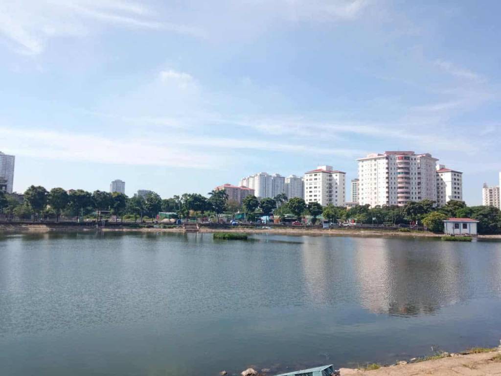 Cần bán nhà Định Công 32m2, 5 tầng, sổ đỏ chính chủ, 5.9 tỷ