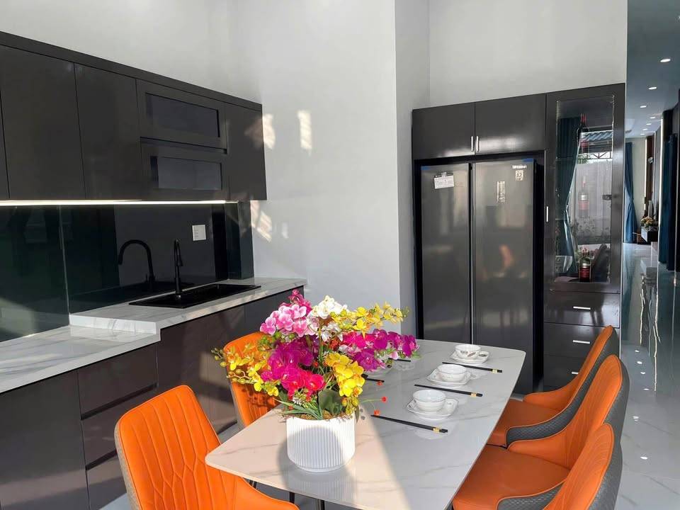 BÁN NHÀ PHỐ 112M² TRUNG TÂM XÃ LONG TRẠCH – DIỆN TÍCH LỚN, GIÁ CHỈ 2,6 TỶ