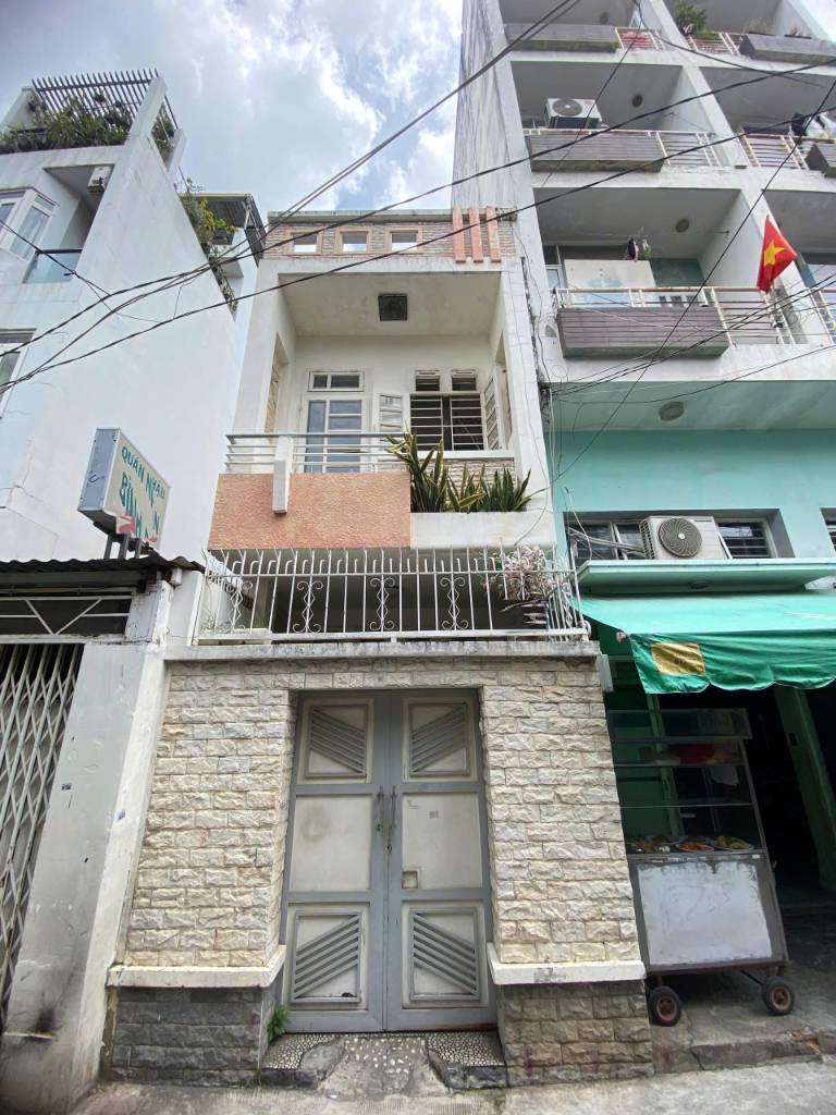 Nhà 2 Tầng Hẻm Xe Hơi Tránh Nhau – CMT8, P15, Q10 – Giá 8.6 Tỷ TL