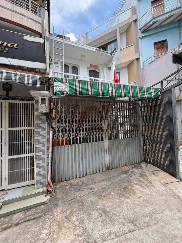 Bán nhà hẻm xe hơi Hàn Hải Nguyên, Phường 8, Quận 11
