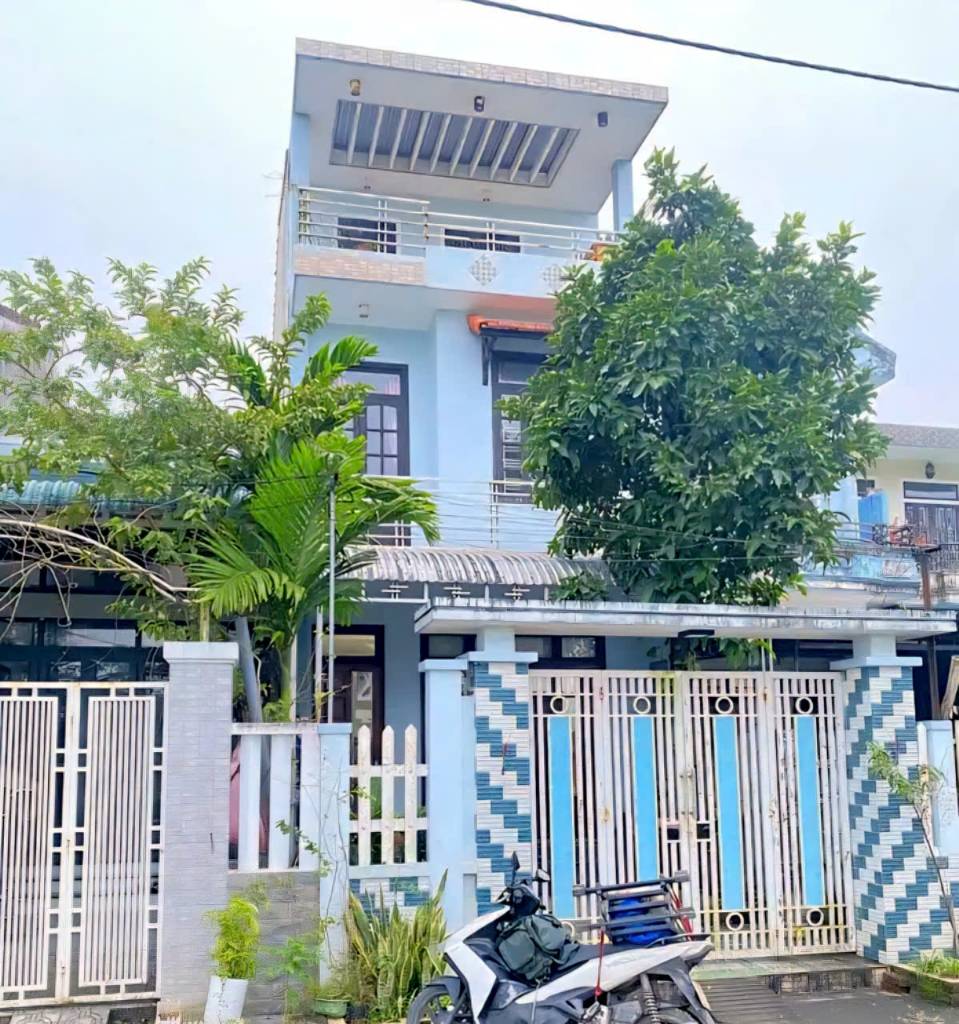 Tôi cần bán nhà 3 tầng mặt tiền Thành Vinh 2 , Phường Sơn Trà ( VỊ TRÍ CÁCH BIỂN 300M )