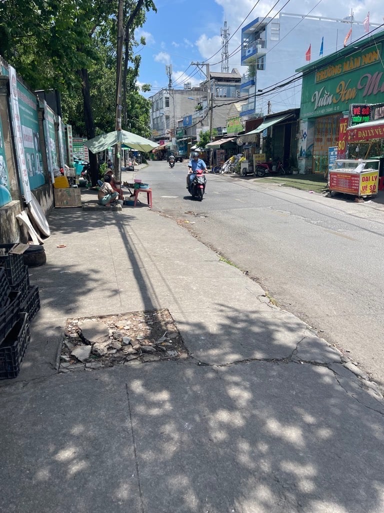 Bán nhà mặt tiền Hiệp Thành 13, Quận 12 – 338m², nhà đôi, vị trí đẹp, kinh doanh tốt