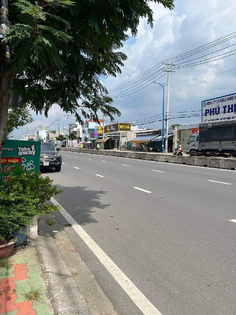 Mặt tiền Đặng Thúc Vịnh, Đông Thạnh, Hóc Môn ngang 19m, đường kinh doanh ngon, giá tốt