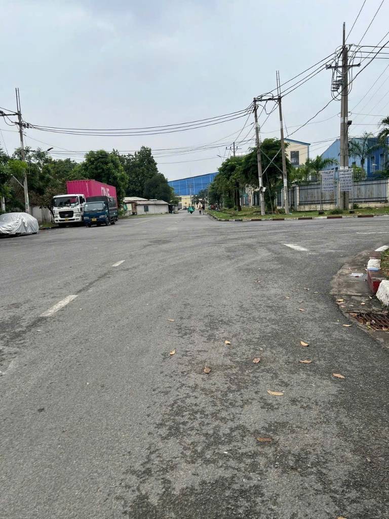 1267m2 full thổ mặt tiền gần KCN Vĩnh Lộc giá 42 tỷ