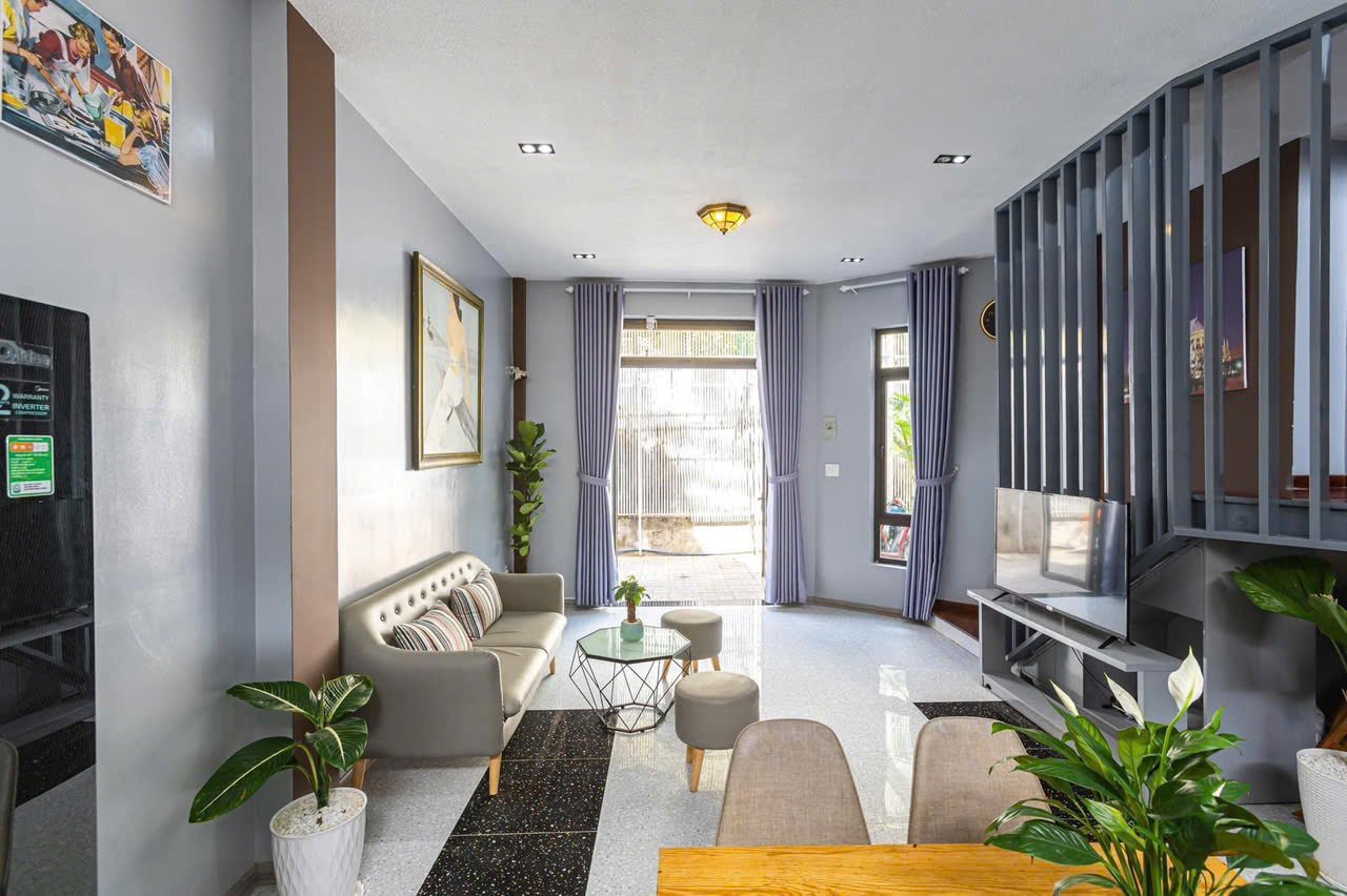 Bán Villa Mini nhà chung gần Nhà Thờ Con Gà - Trung Tâm Đà Lạt , chỉ hơn 6 tỷ