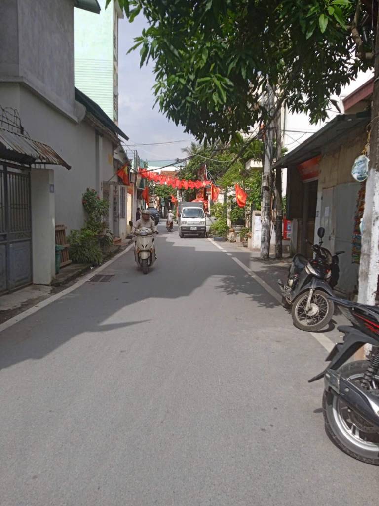 Bán nhà Kim Chung, Hoài Đức, Ô tô ngủ trong nhà, giá nhỉnh 5 tỷ