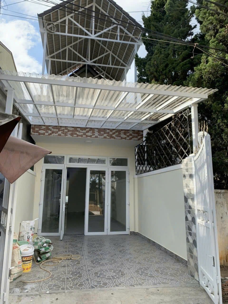Bán nhà 5pn gần trường Nguyễn Du, Phường 2, Đà Lạt - 5pn, sân đậu 2 ô tô - 9.3 tỷ