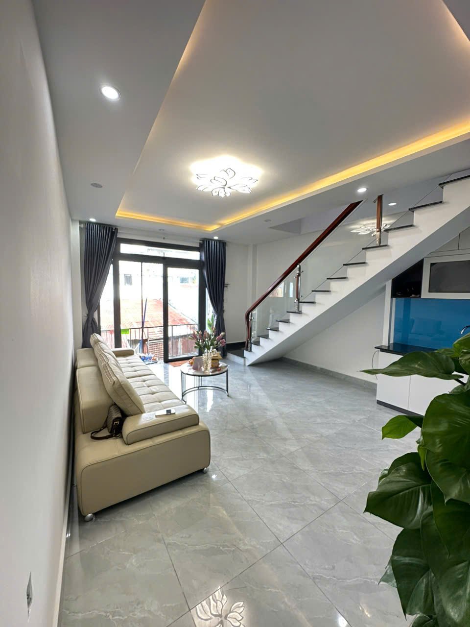 Bán nhà Nguyễn Siêu 2 mặt tiền hẻm (ô tô, xe máy) - 3pn, p.ngủ dưới, khu yên tĩnh - 3.05 tỷ