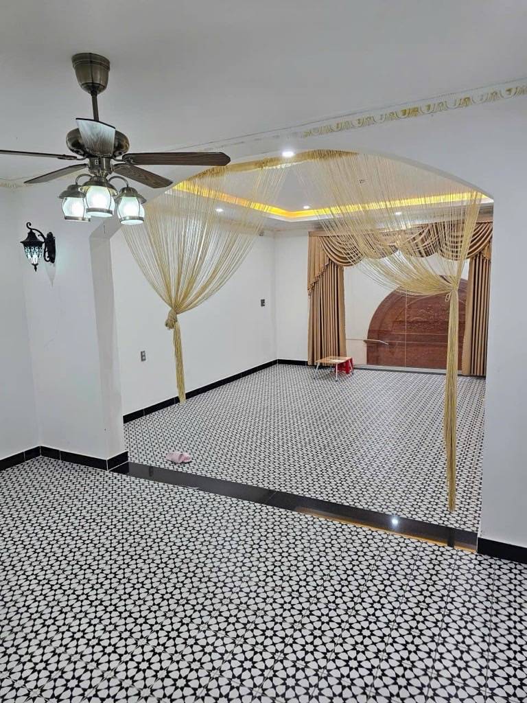 Độc đáo tại Phú Mỹ Hưng Quận 8 - mặt tiền đường 2 xe hơi - sơ đồ nhà hình thang cực độc