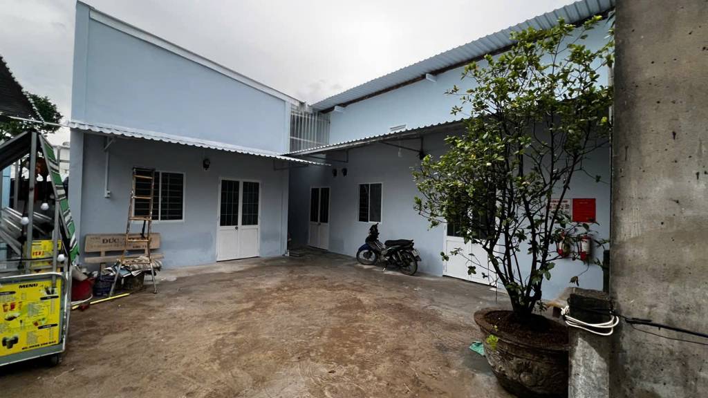 Cho thuê phòng trọ 27-29m2 tại 76 Nguyễn Thông, Phường Long An, T. Tây Ninh