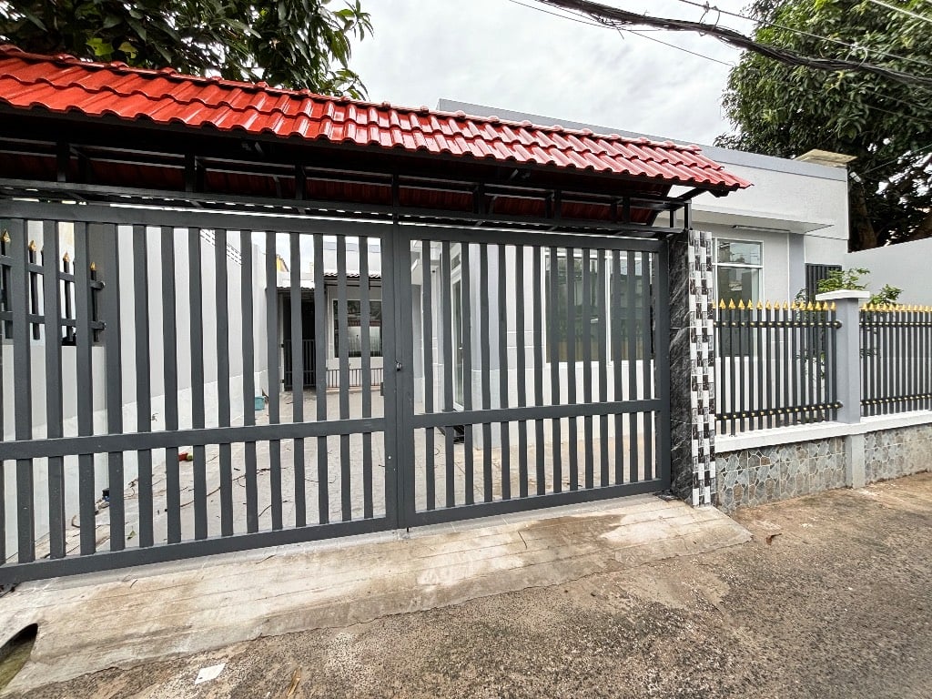 Bán nhà 195m2 tại phường Bến Tre, Tỉnh Vĩnh Long -  Gần cầu bến tre 2