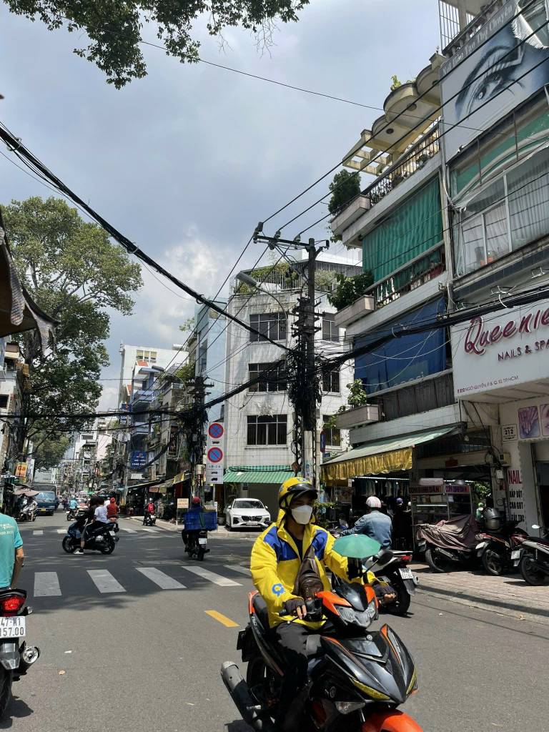 Bán nhà Ngô Quyền Q10, 2 mặt tiền, 3 tầng, giá chỉ 13,8 tỷ