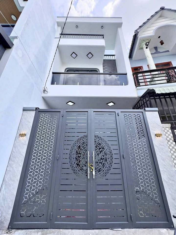 NHÀ PHỐ GIA ĐÌNH 93M² CẬN KỀ CHỢ BÌNH CHÁNH - GIÁ TỐT TỪ 2.0 TỶ, TẶNG NỘI THẤT