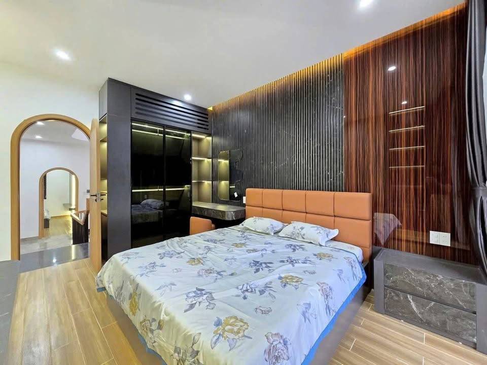 NHÀ PHỐ ĐẲNG CẤP CẦN ĐƯỚC 99.2M² - CƠ HỘI VÀNG SỞ HỮU, TẶNG NỘI THẤT GIÁ CHỈ TỪ 2.1 TỶ