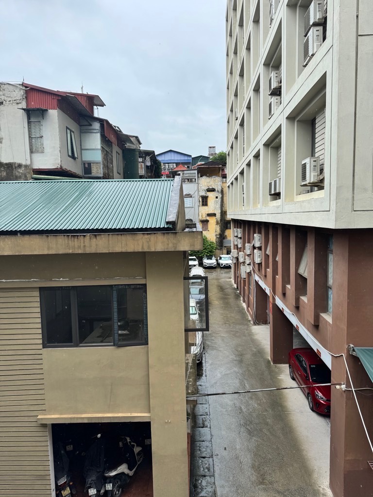 NHÀ MỚI, ĐẸP -  ĐẶNG TIẾN ĐÔNG - GẦN PHỐ - NGÕ THÔNG - THANG MÁY - NHÀ DÂN XÂY CHẮC CHẮN - TRUNG TÂM