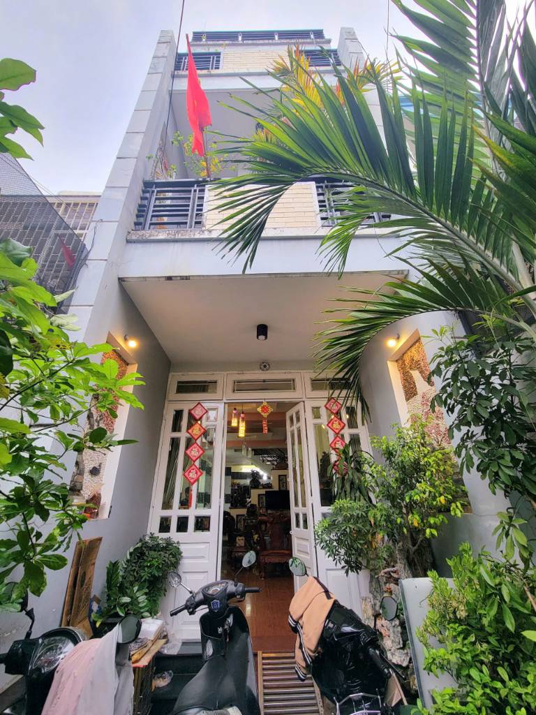 Bán nhà Phú Nhuận, Huỳnh Văn Bánh giao Phan Đình Phùng,  75m2, chính chủ chỉ 8 tỷ 9 còn bớt