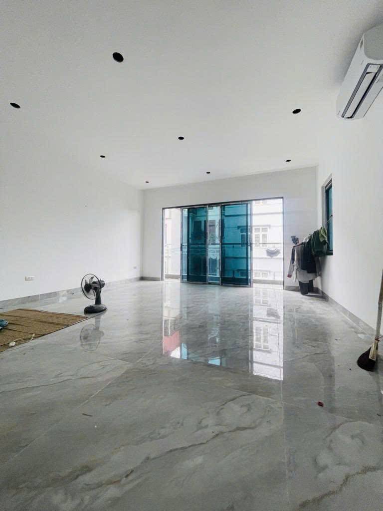 Bán siêu phẩm Tam Trinh, Hoàng Mai tòa nhà 7 tầng thang máy long lanh lô góc phân lô X2B