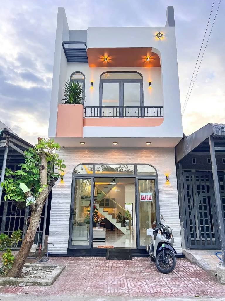 Bán ngộp nhà 1 trệt 1 lầu gần KCN Nam Tân Uyên, Bình Dương