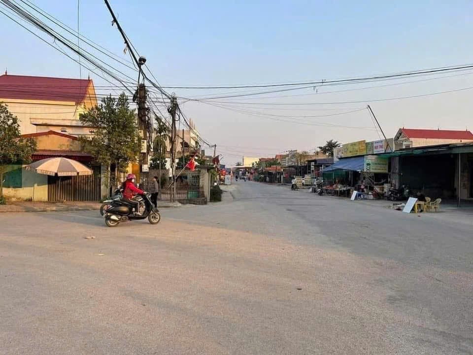 Đấu giá Xuân Úc 2 – Lô đẹp ngay trung tâm Thuận Thiên