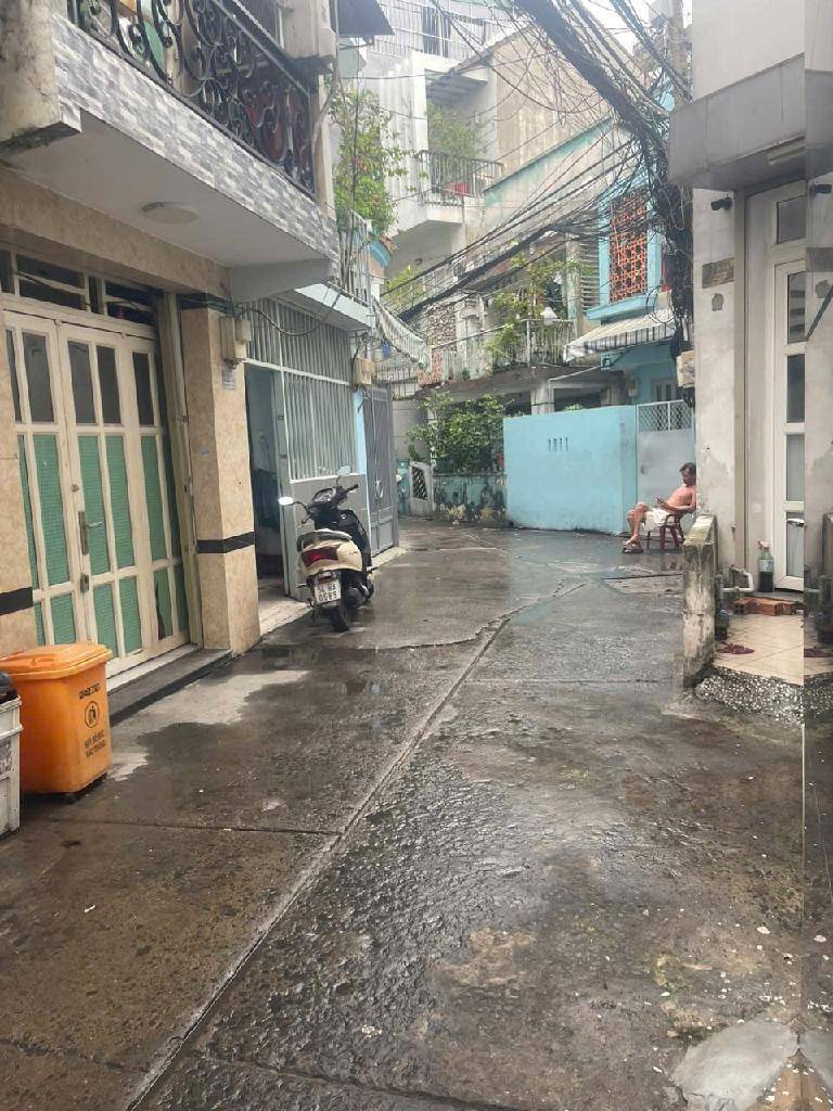 BÁN NHÀ QUẬN 1 HẺM XE HƠI, NHÀ MỚI 4 TẦNG, SỔ VAY NGÂN HÀNG