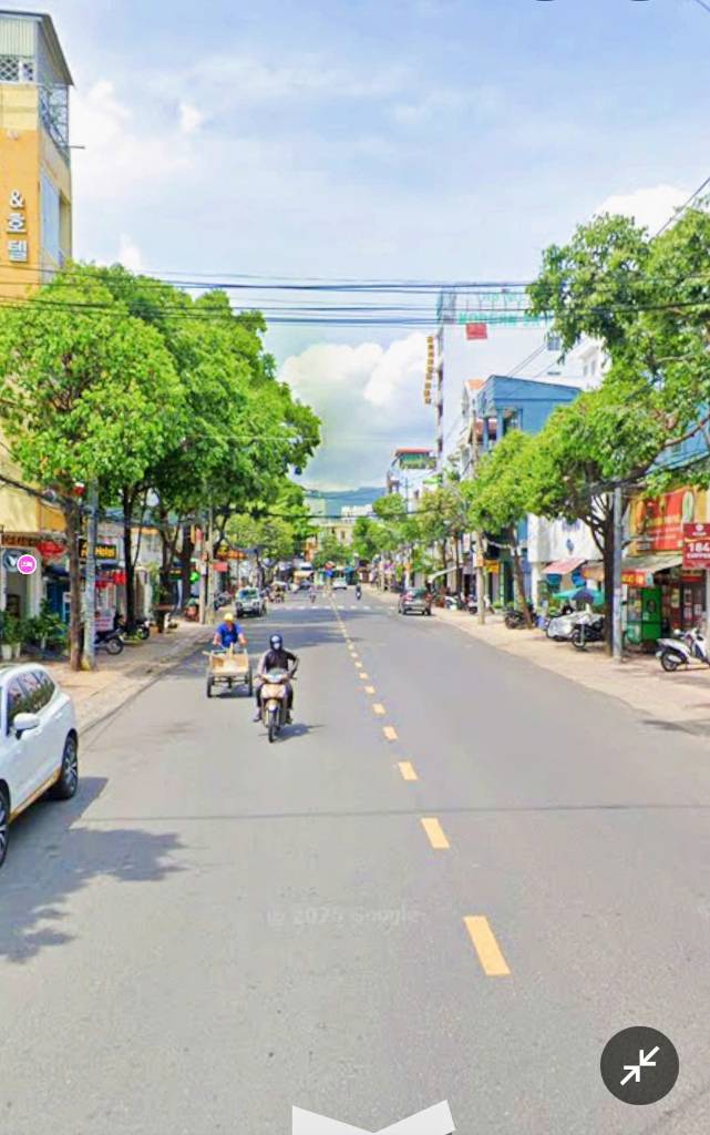 Đất gần 500m² phố Tây, 2 mặt tiền trước sau Nguyễn Thị Minh Khai, ra biển Trần Phú 900m