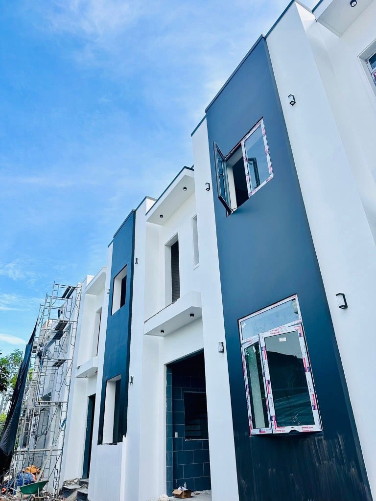 Nhà 1 trêt 1 lầu hẻm 71 Lê Hồng Phong Thông hẻm 18 Hồ Trung Thành