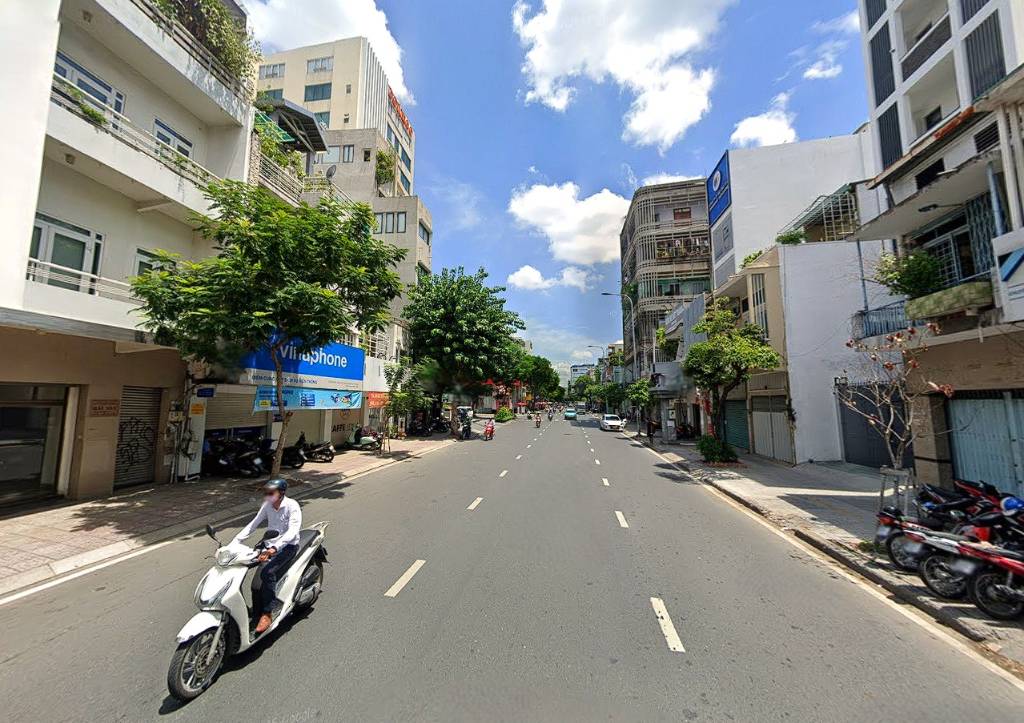 NHÀ SÁT MT ĐIỆN BIÊN PHỦ, 40M2, 4 TẦNG, NỞ HẬU, 3PN, HẺM 4M, KHU DÂN TRÍ, AN NINH, KHÔNG QUY HOẠCH.