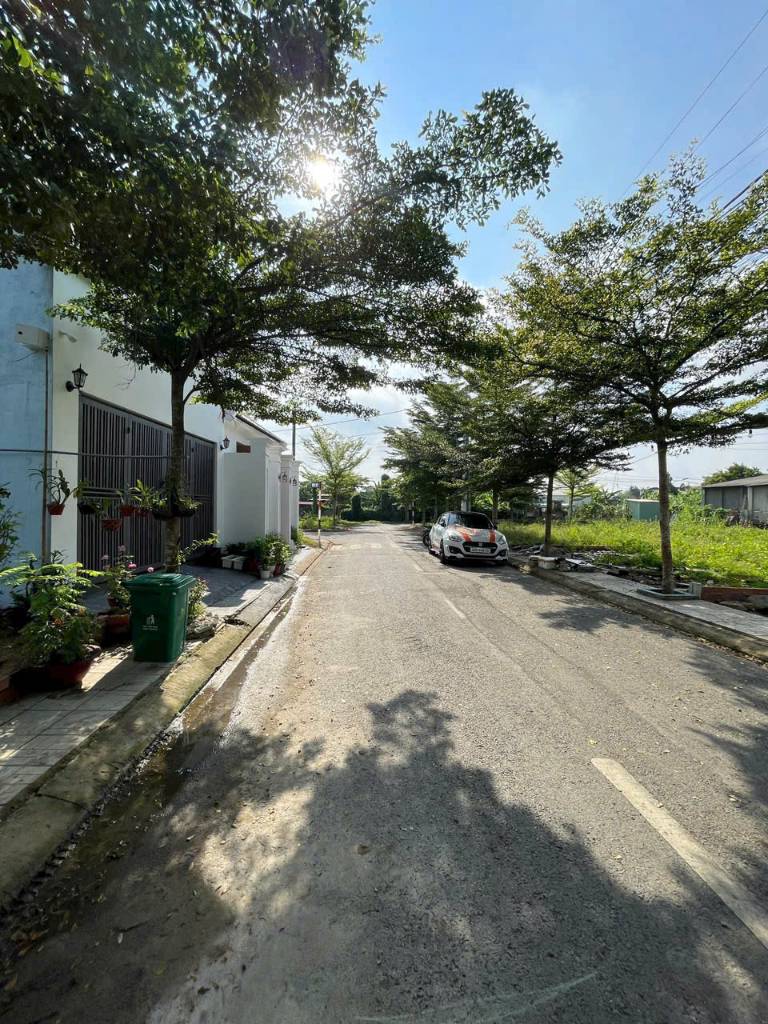 Bán Đất 100m² Mặt Tiền Hương Lộ 9, Tân Bình, Vĩnh Cửu, Đồng Nai – Sổ Đỏ, Giá Chỉ 2.35 Tỷ