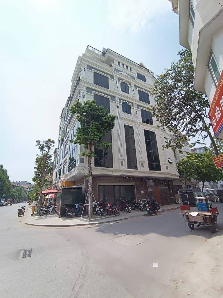 Cho thuê nhà mặt phố Yên Xá, Tân Triều 90m2, 7 tầng, lô góc, full điều hoà, thang máy, Giá 50tr